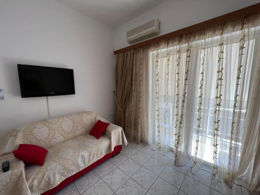 Local Apt Near City Lights 2 Heraklion  Exterior photo